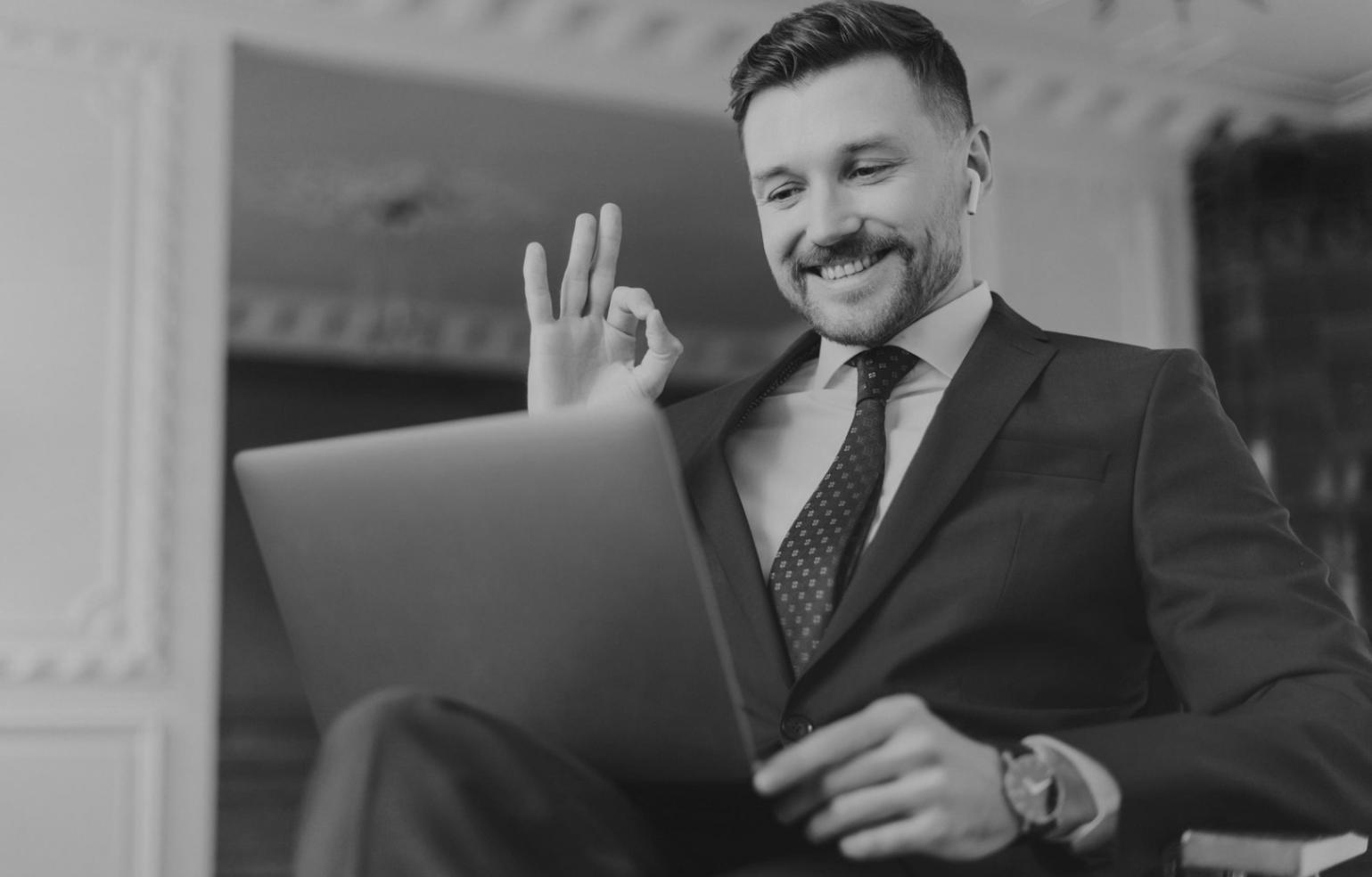 Приклад дашборду з аналітикою активності користувачів